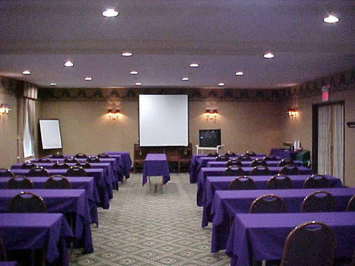 Holiday Inn Express Hotel & Suites Bloomington-Normal University Area By Ihg Exteriér fotografie